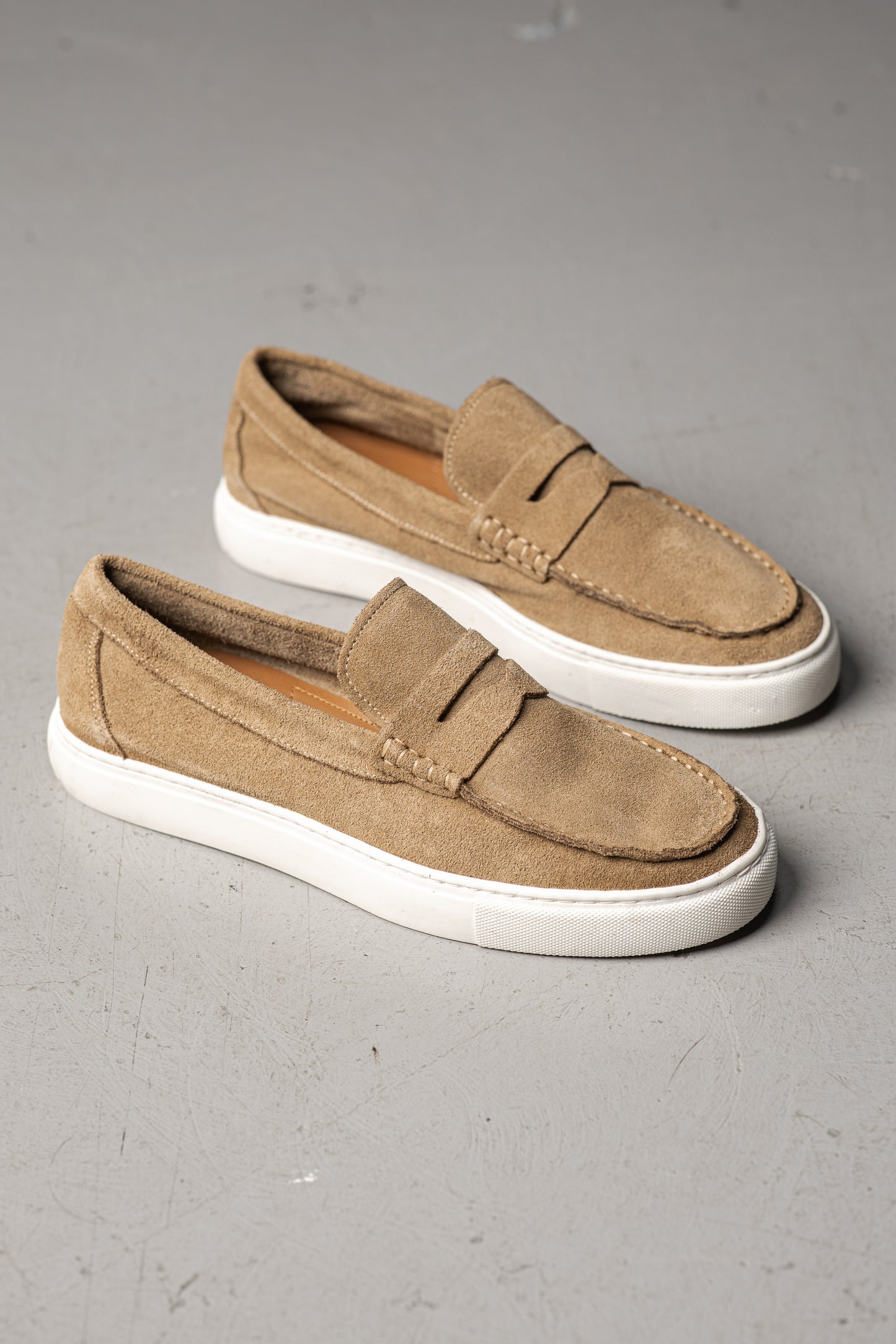 MATTHEW BEIGE SUEDE - MOCASSIN