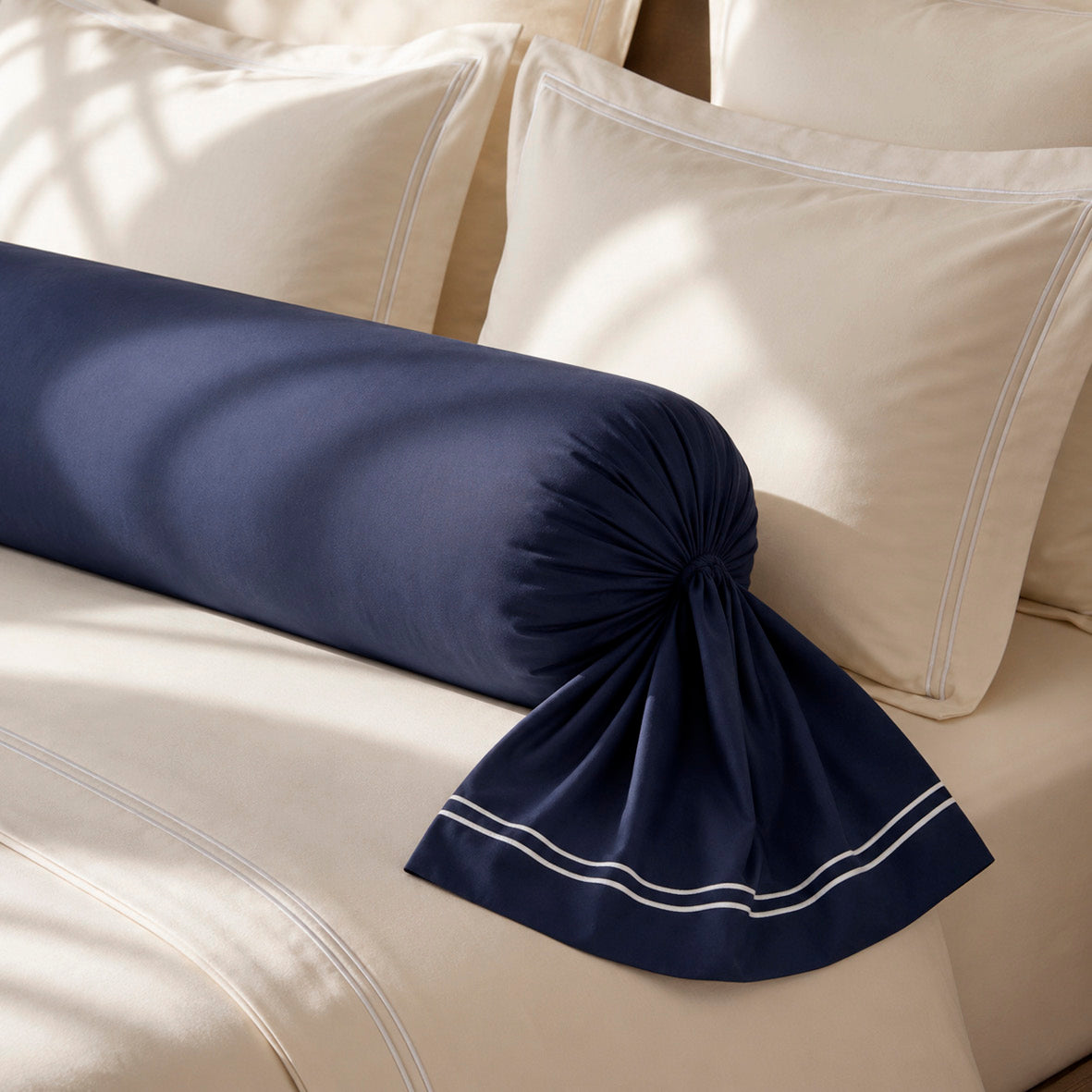 Bolster case - 100% cotton sateen TC200 - Nîmes - white / dark blue