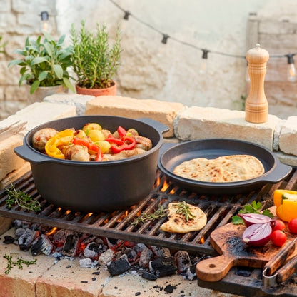 Enamelled cast iron casserole with multifunctional lid - black - 26 cm