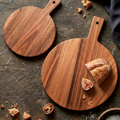 Cutting board in acacia - light brown - 33.5 x 26 x 1.5 cm