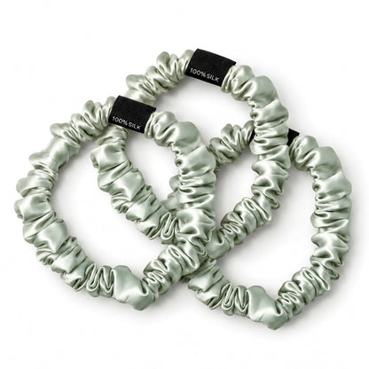 Set of 3 skinny scrunchies silk - Aflora Sage green