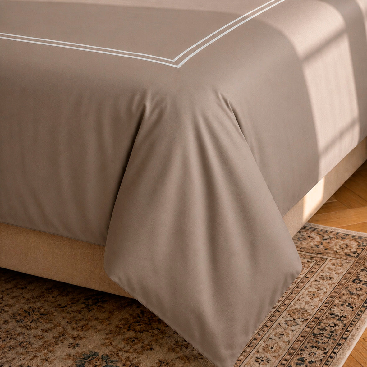 Duvet cover and pillowcase(s) set - 100% cotton sateen TC200 - Nîmes - white / taupe