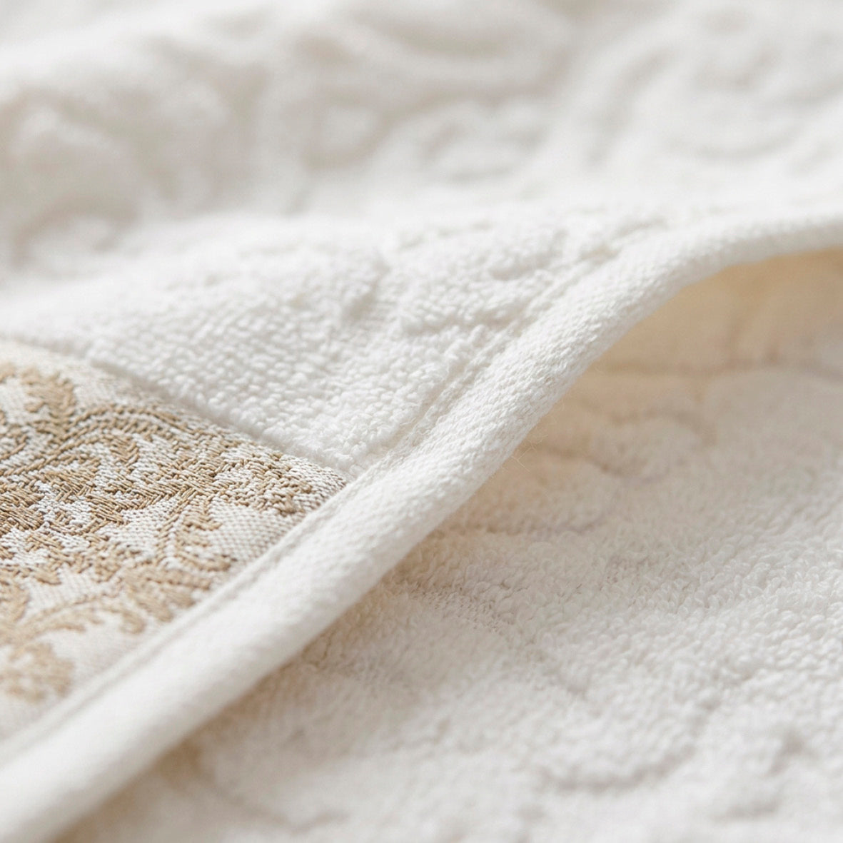 Bath towel combed cotton Jacquard S - Blason - 2 x (70 x 140 cm)