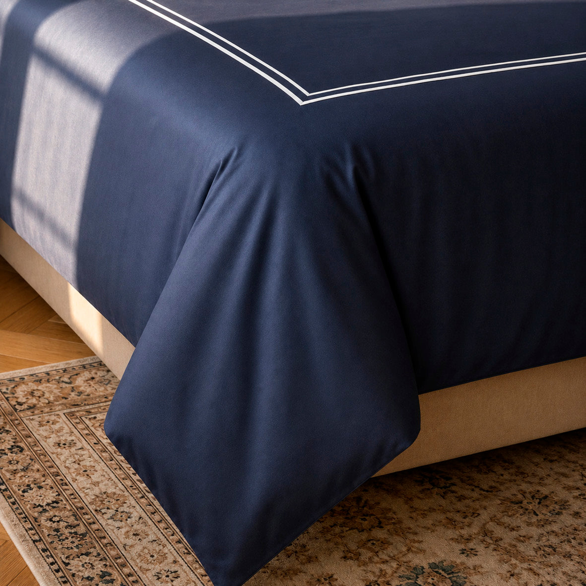 Duvet cover and pillowcase(s) set - 100% cotton sateen TC200 - Nîmes - white / dark blue