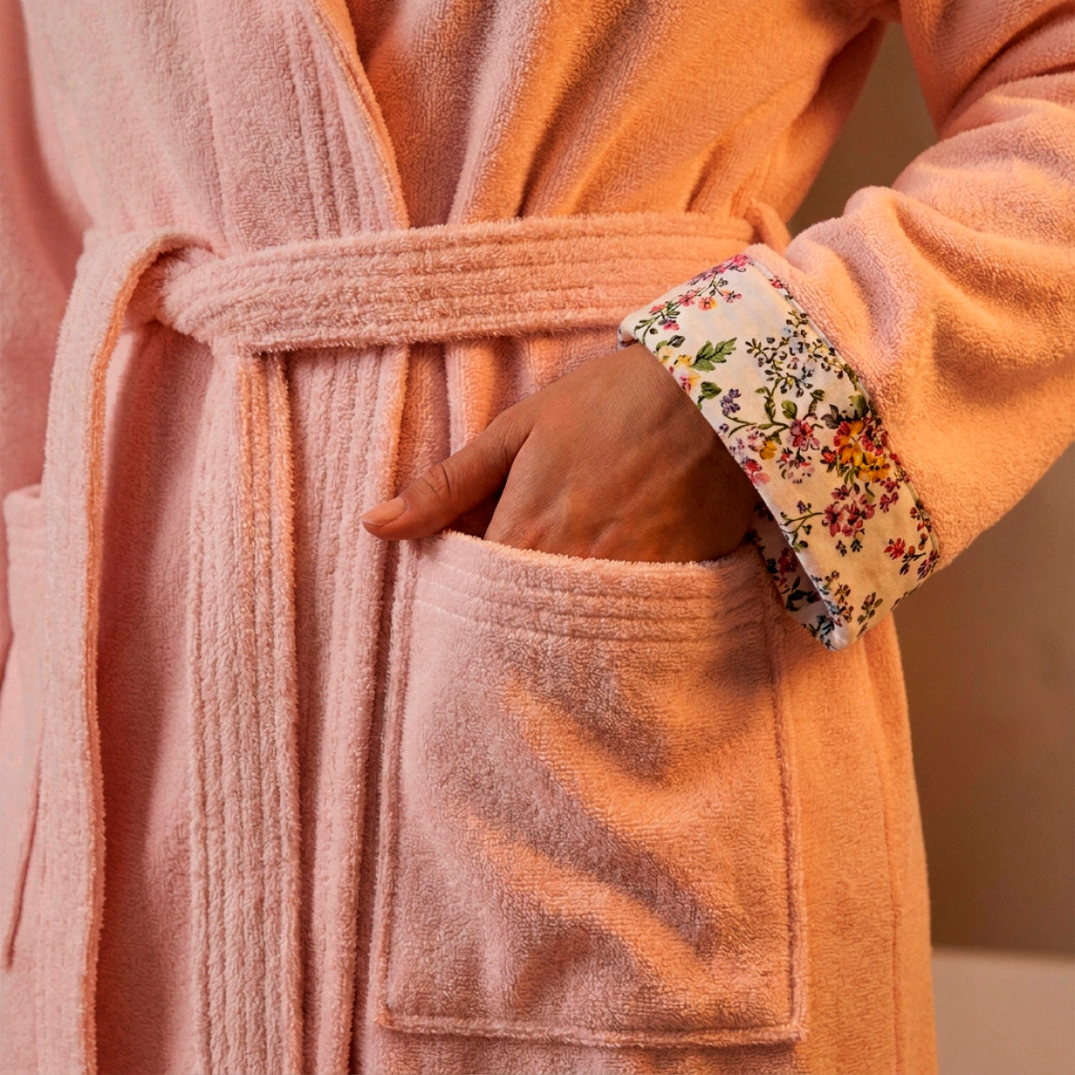 Cosy hooded bathrobe - 100% cotton velvet 320 gsm - Jardin Secret - salmon pink