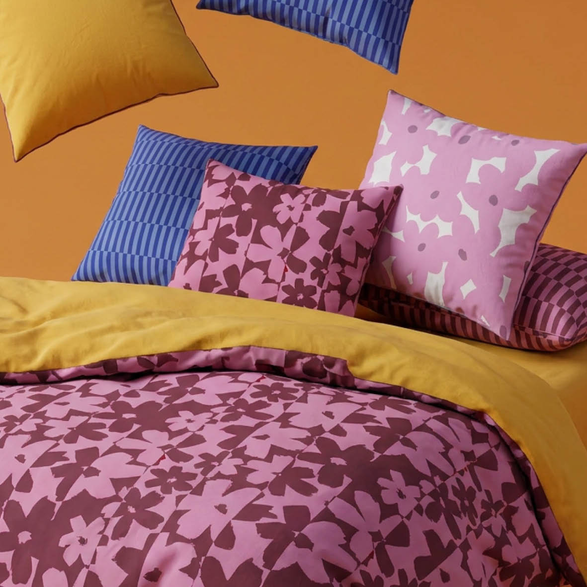 2 pillowcases - 100% cotton sateen TC200 - Éclosion carmine - honeygold / pink / red