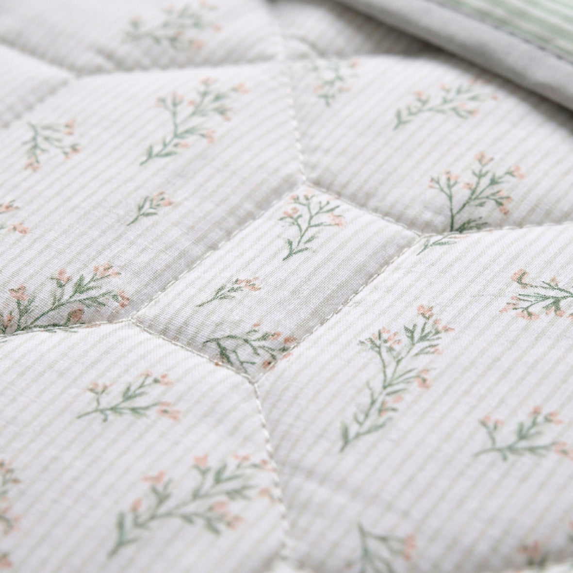 Bedspread - 100% cotton sateen TC200 - Brise florale - white