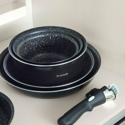 Set of 3 frypans + 3 sauce pans + 3 lids + 3 PP lids + high casserole with lid + 2 removable handles + 3 pan protectors + set of 6 nylon utensils - black