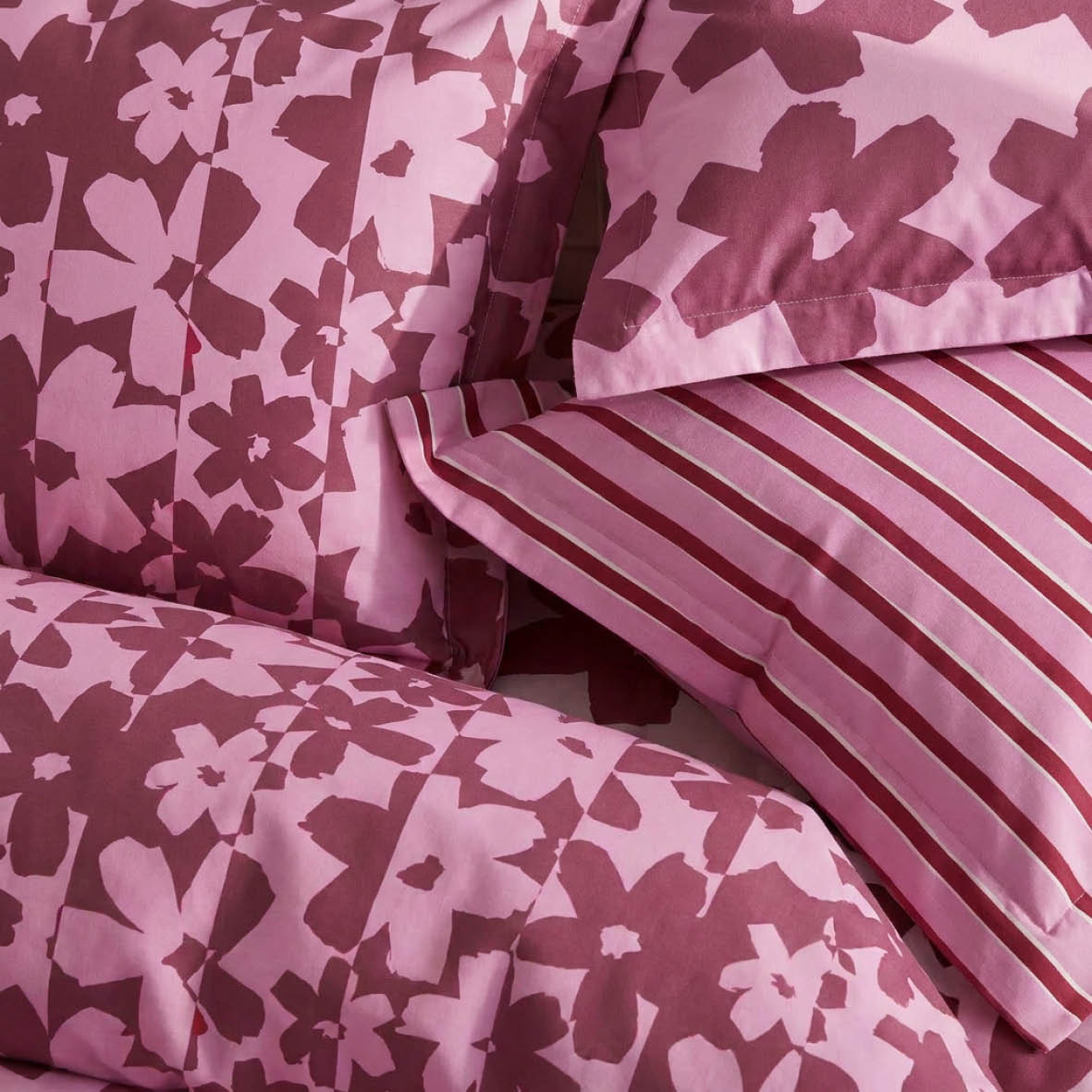 2 pillowcases - 100% cotton sateen TC200 - Rayure en écho / Éclosion carmine - pink / pink / red
