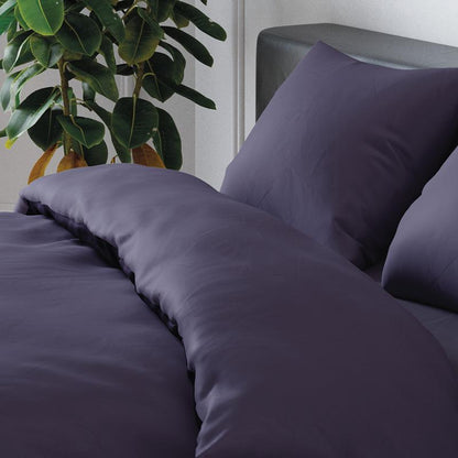 HEXAGONE Parure de couette 100% coton - Prune - 240x260 cm L'HEXAGONE | Maisons du Monde HEXAGONE Parure de couette 100% coton - Prune - 240x260 cm L'HEXAGONE | Maisons du Monde