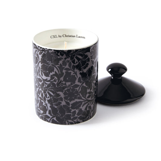 Scented candle in porcelain cup Arabesque Black - White cedar - 315 g