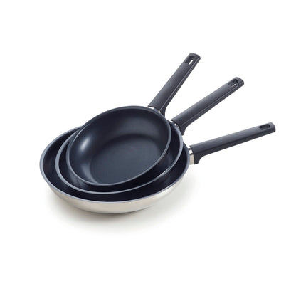 Set of 3 fry pans - non-stick coating - stainless steel -silver